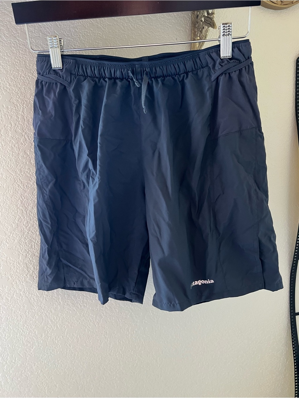 Patagonia Men’s Navy Strider Pro Shorts 7 in Size Small